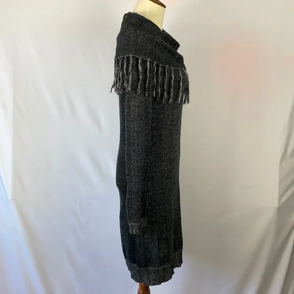 Romeo & Juliet Couture Black and Gray Fringe Sweater Dress - Size Small - Picture 5 of 12